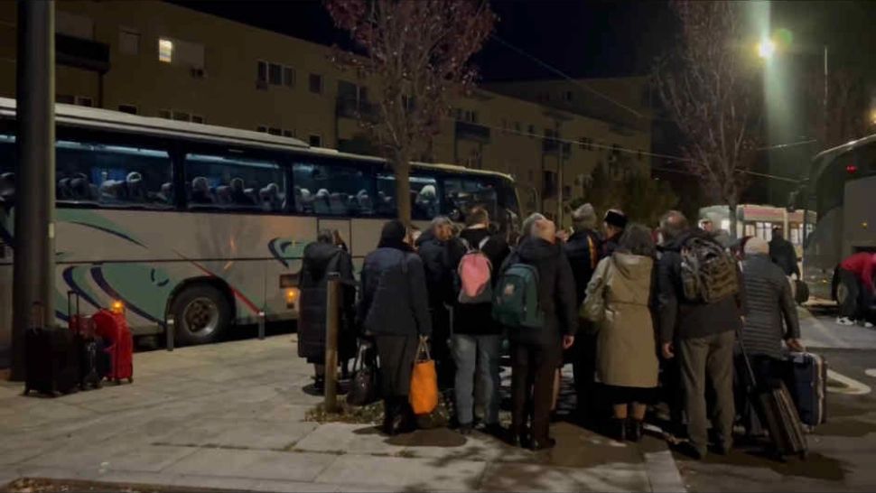 Mobilizare în toată țara pentru sfințirea Catedralei Neamului. Români din toate colțurile țării vin la marele eveniment