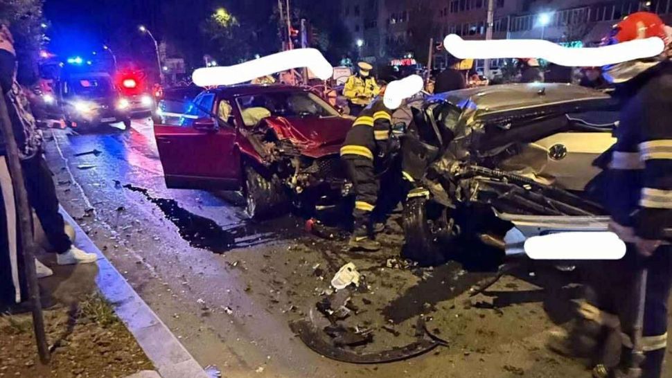 Accident TERIFIANT în Rahova: trei mașini implicate. Șoferița vinovată a fugit de la locul faptei