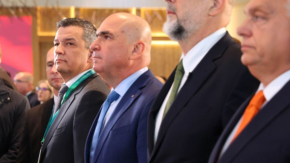 Grindeanu, atac la Bolojan în timpul Congresului UDMR: Politicile pentru oameni nu se fac din birouri izolate