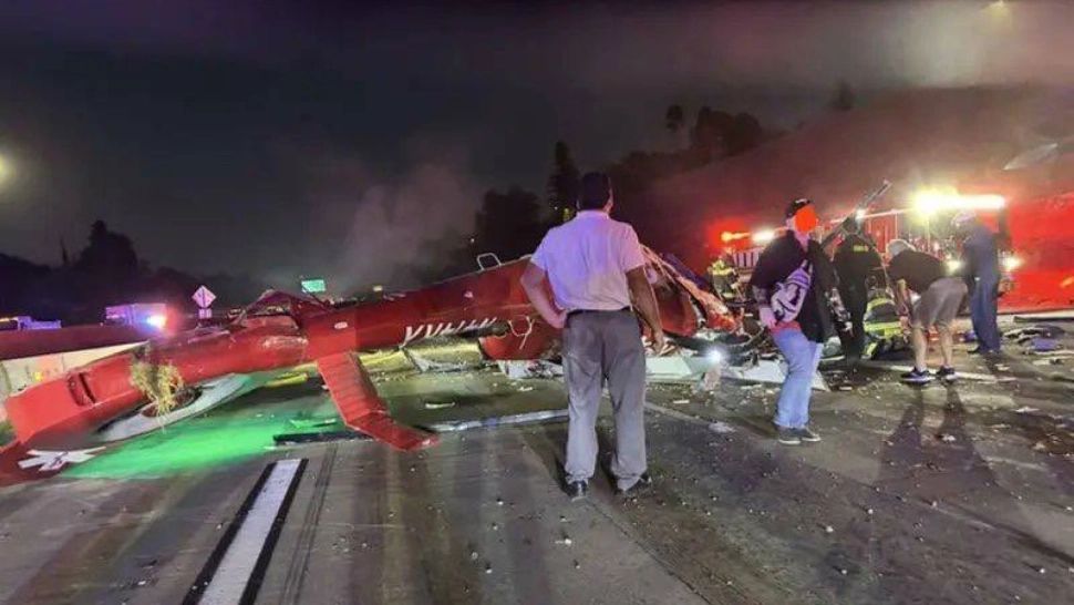 Un elicopter medical s-a prăbușit pe o autostradă din Sacramento: pilotul și echipajul medical, răniți grav FOTO&VIDEO