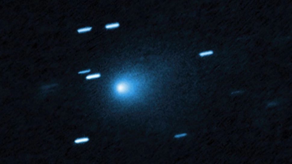 Un vizitator cosmic misterios trece pe lângă Marte: cometa interstelară 3I/ATLAS aruncă apă în spațiu „ca un furtun de pompieri”