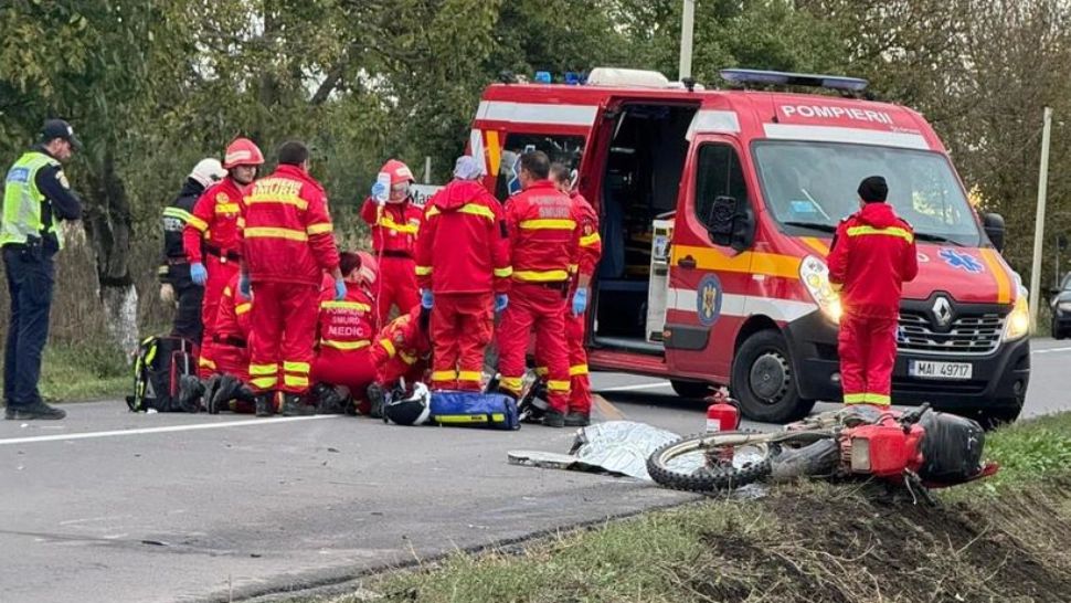 Accident fatal pe un drum din Mureș: doi bărbați au murit după ce motocicleta lor s-a ciocnit cu două autoturisme