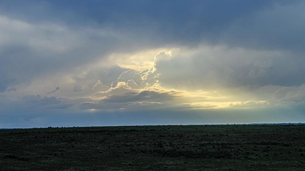 Furtuni puternice în toată Europa: meteorologii avertizează că luna noiembrie va aduce vreme extremă și instabilă