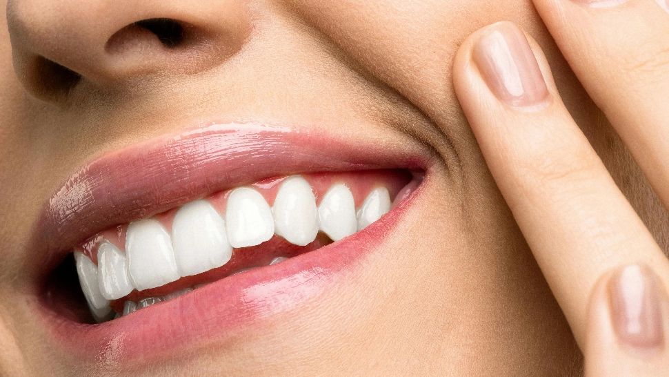 Alimente care întăresc smalțul dinților. Unele acționează ca un periaj natural