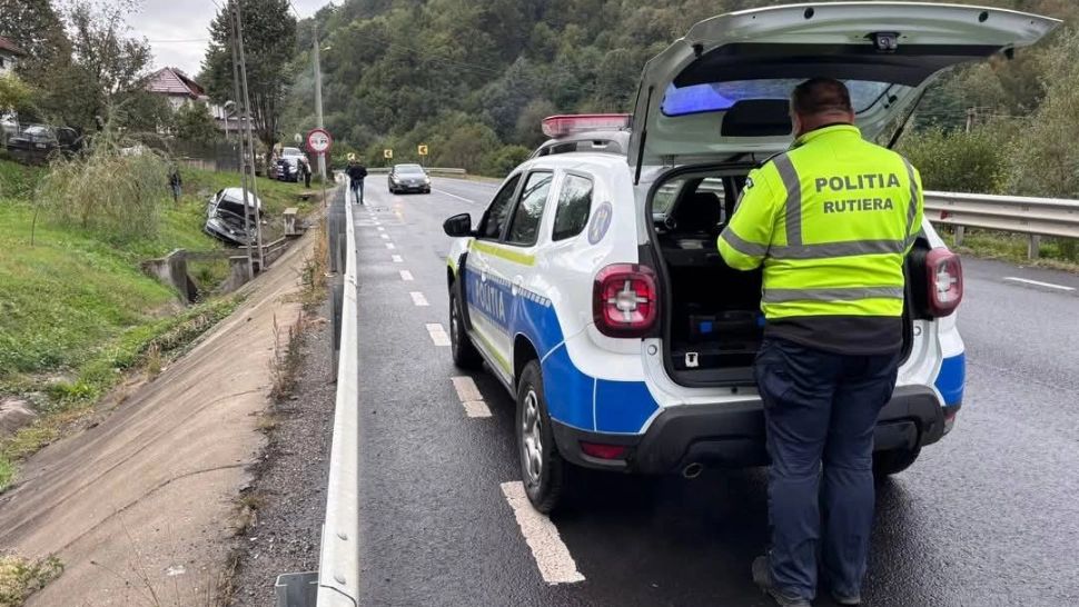 Accident grav pe Drumul Național 76. Trei oameni au fost transportați la spital