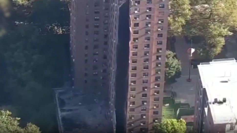 Explozie devastatoare la New York. O clădire cu 17 etaje s-a prăbușit - VIDEO