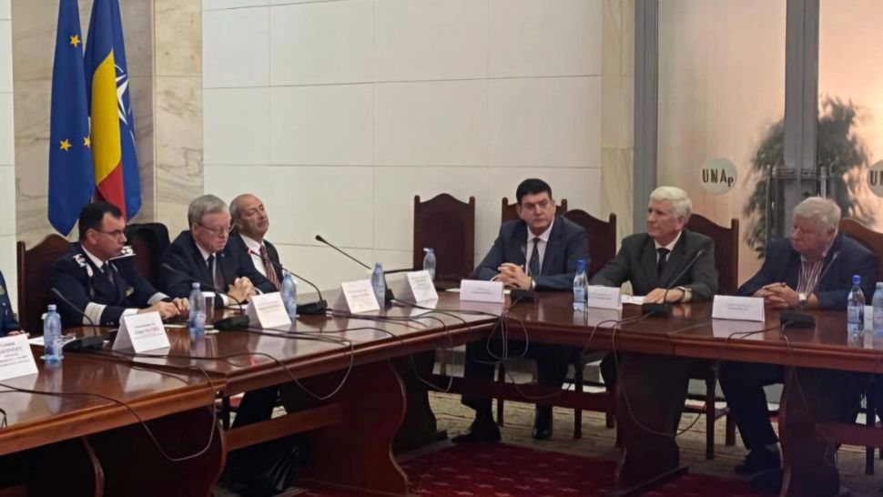 Presedintele UMPMV, Gl.(r) Gabriel Oprea a participat la Conferința științifică “Armata în societatea democratică”