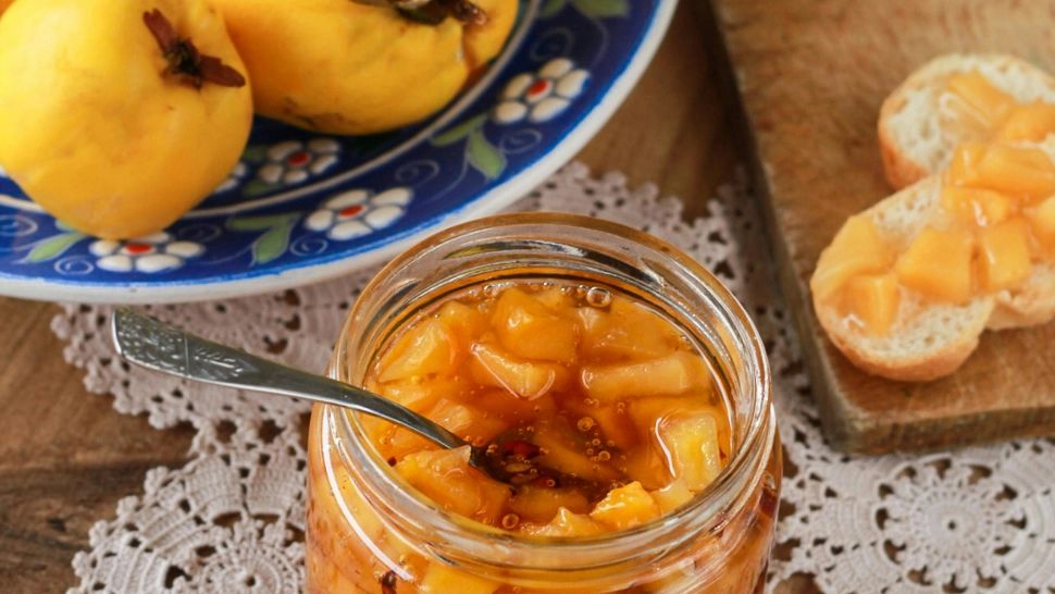 Gem de gutui. Un desert perfect pentru clătite, dar și pentru micul dejun. Aromat și parfumat se prepară repede