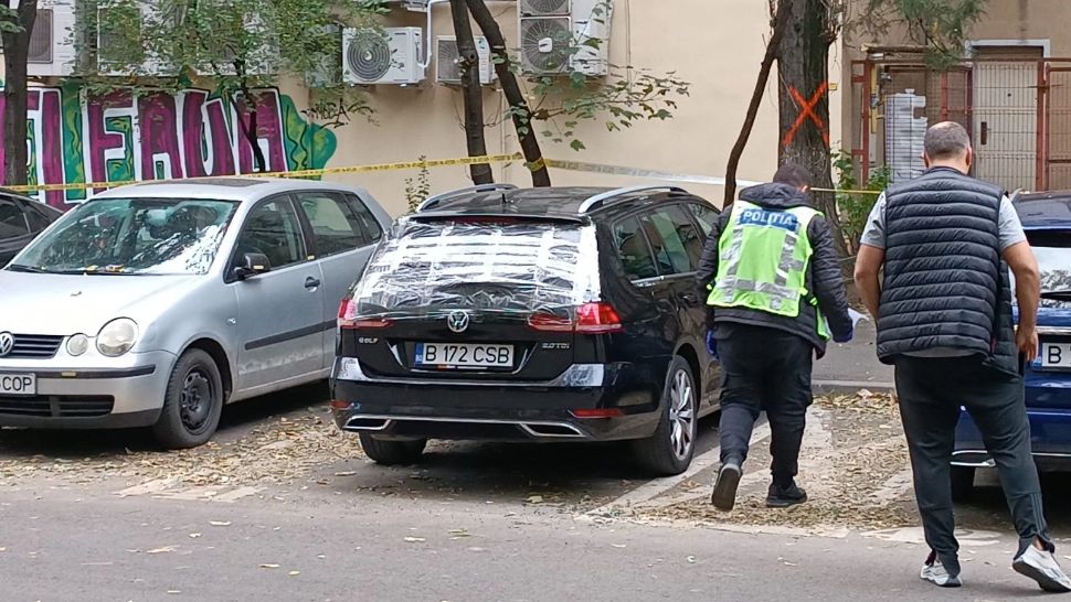 Împușcături în Sectorul 6 al Capitalei. O mașină parcată a fost avariată – autorul este căutat de polițiști