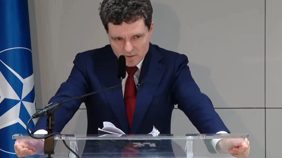 Nicușor Dan, între Bolojan și Grindeanu. Ce spune șeful statului despre scandalul pensiilor speciale