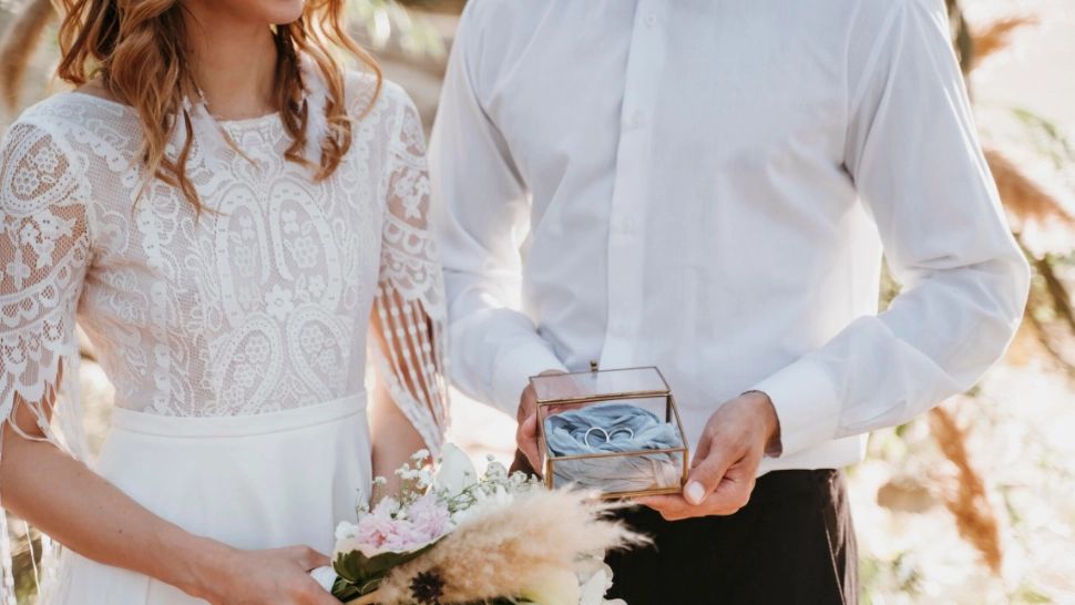 Nuntă cu final neașteptat în Sălaj. Mirele, suspectat că și-a „furat” propriul dar de zeci de mii de lei