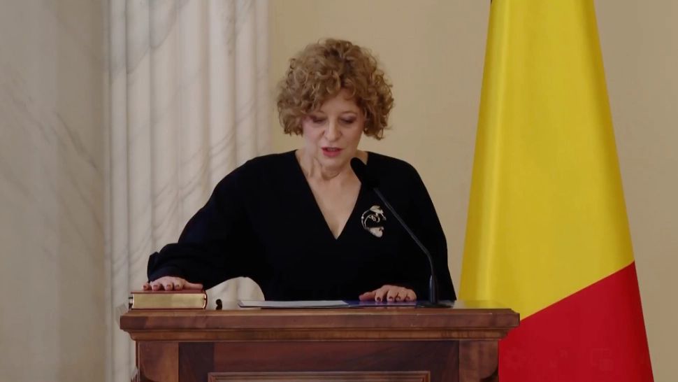Oana Gheorghiu, rezista care poate dinamita Coaliția, a depus jurământul ca vicepremier. Nicușor Dan a semnat decretul – VIDEO
