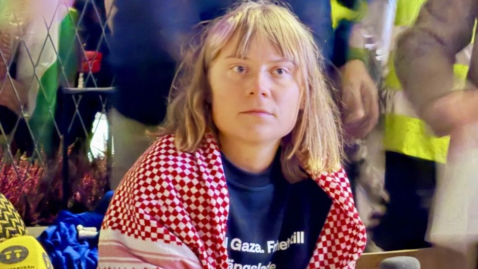 Greta Thunberg, în centrul unui nou scandal: folosește imaginea unui ostatic israelian în sprijinul cauzei palestiniene