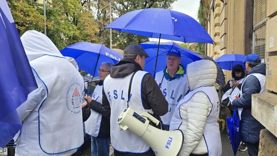 Profesorii și medicii anunță proteste majore pe final de an. Nemulțumirile ajung la poarta lui Nicușor Dan