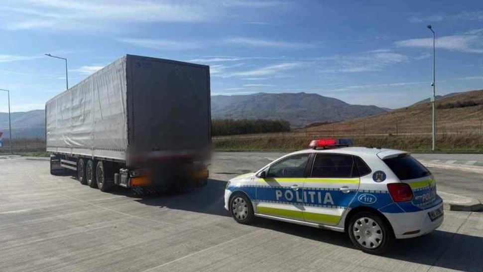 Șofer străin de TIR, prins băut la volan pe Autostrada A1. Avea o alcoolemie record 