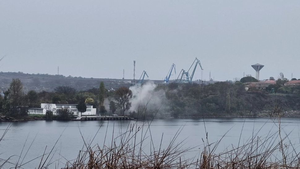 PANICĂ la Mangalia! Localnicii au fost speriați de bubuiturile puternice și norii de fum din zona unității militare