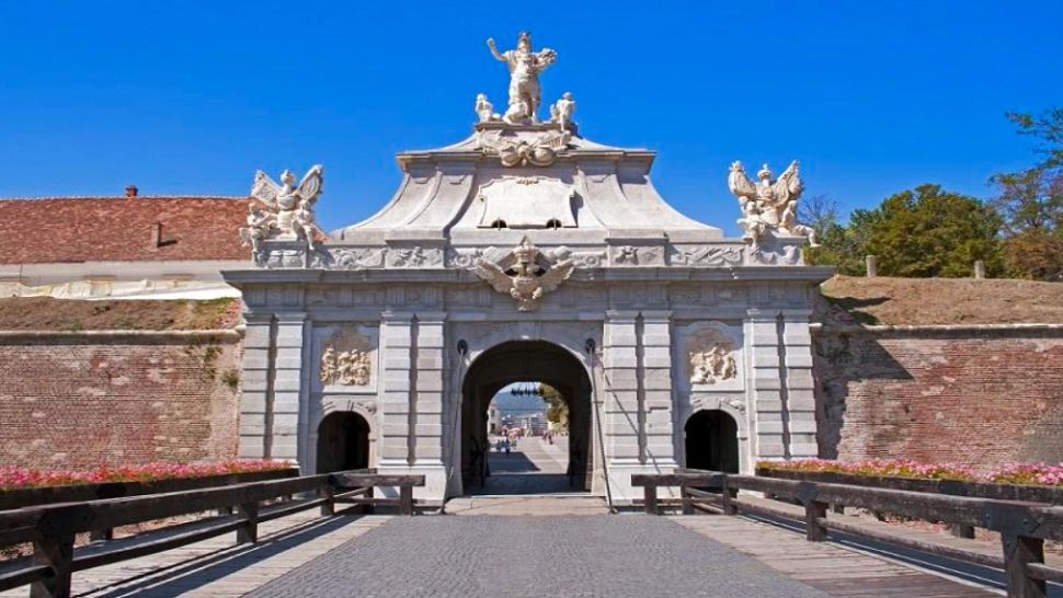 Prislop - Sf. Arsenie Boca și Alba Iulia de 1 Decembrie