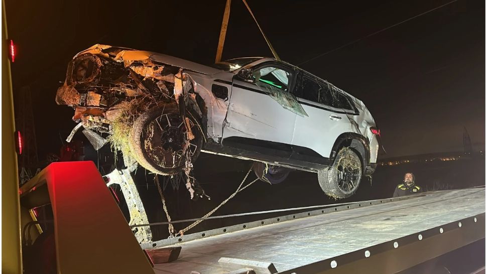 Mașină luxoasă de 150.000 €, distrusă în Galați: șoferul a pierdut controlul la doar câteva minute după ce a ridicat autoturismul din reprezentanță