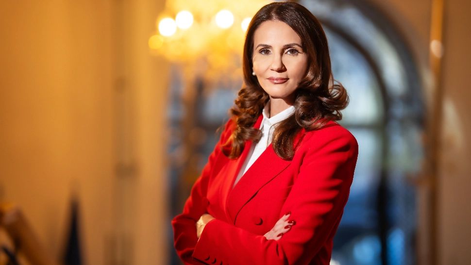 Anca Alexandrescu a descins în centrul Capitalei: străzi neasfaltate și clădiri în paragină - VIDEO