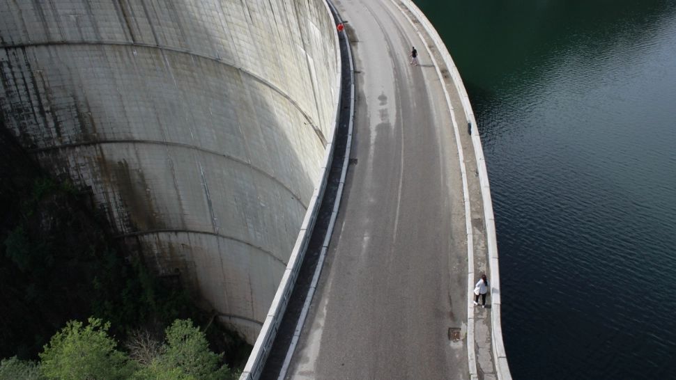 Ce se întâmplă mâine la Vidraru. Hidroelectrica anunță noi deversări controlate