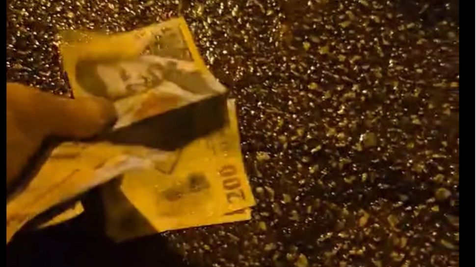 Reacția incredibilă a unui jandarm din Craiova, după ce a găsit 800 de lei pe stradă: clipul a devenit viral VIDEO