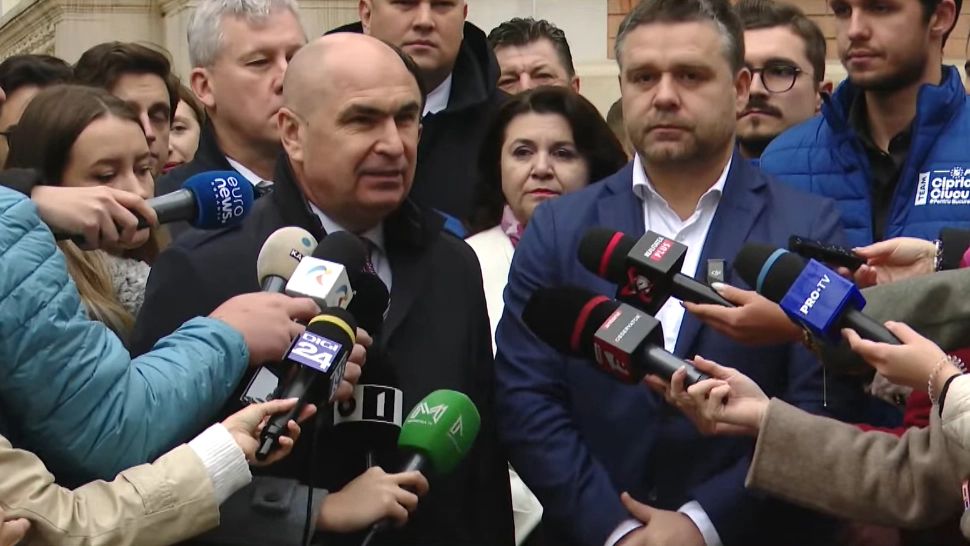 Bolojan, alături de Ciucu la depunerea candidaturii pentru Primăria Capitalei. Premierul fuge iar de jurnaliști