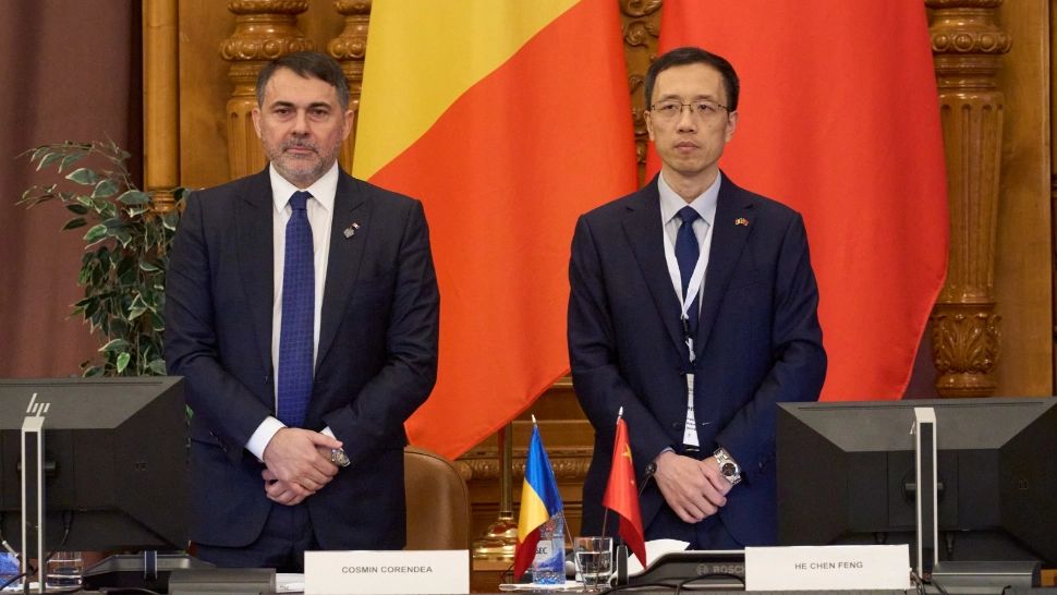 Oficiali români și chinezi, reuniți la Forumul pentru Cooperare Economică România – China de la Palatul Parlamentului pentru întărirea relațiilor bilaterale economice și investiționale