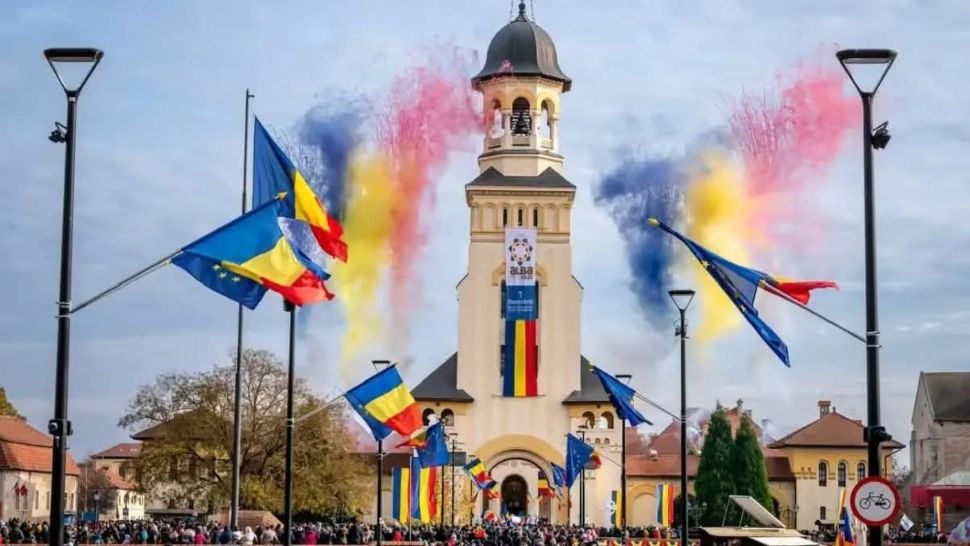 Mii de români alături de Georgescu și Simion de 1 Decembrie. Realitatea PLUS, transmisiuni maraton din mijlocul suveraniștilor - LIVE TEXT/VIDEO 