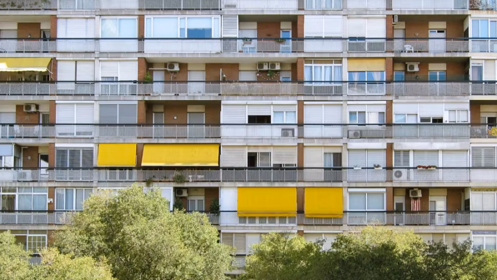 Când ești obligat să permiți accesul asociației de proprietari în apartament și ce riști dacă refuzi