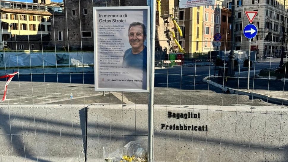Gest impresionant în memoria muncitorului român MORT la Roma, după prăbușirea unui turn. La locul tragediei a fost instalat un panou comemorativ - FOTO