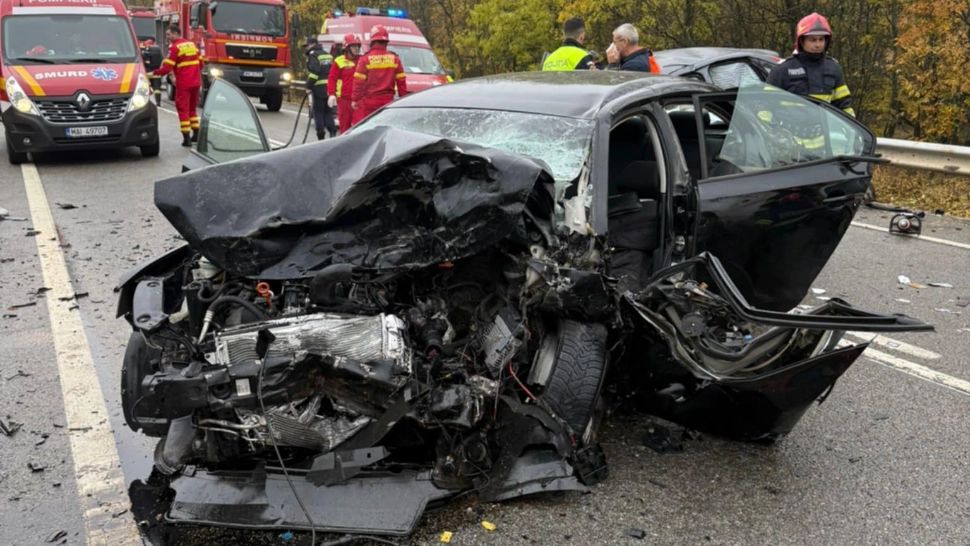 Accident mortal pe DN 56: doi morți și un rănit după ce un șofer a pătruns pe contrasens FOTO