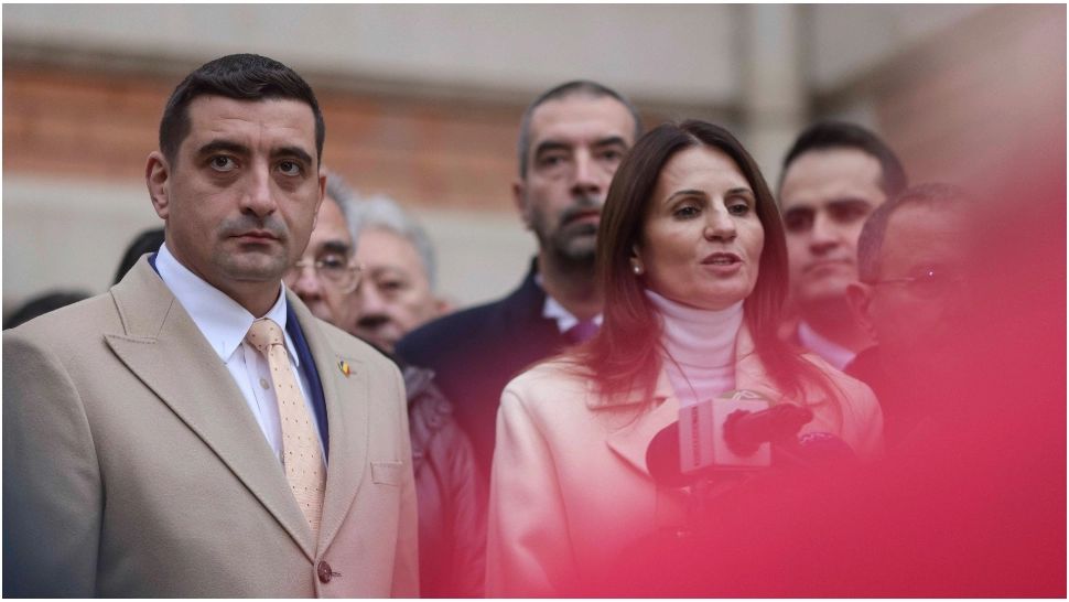 George Simion, după ce Anca Alexandrescu și-a depus oficial candidatura la Primăria Capitalei: ”Nu divizăm votul, de aceea o susținem. Nu le miroase bine atunci când românii se unesc”
