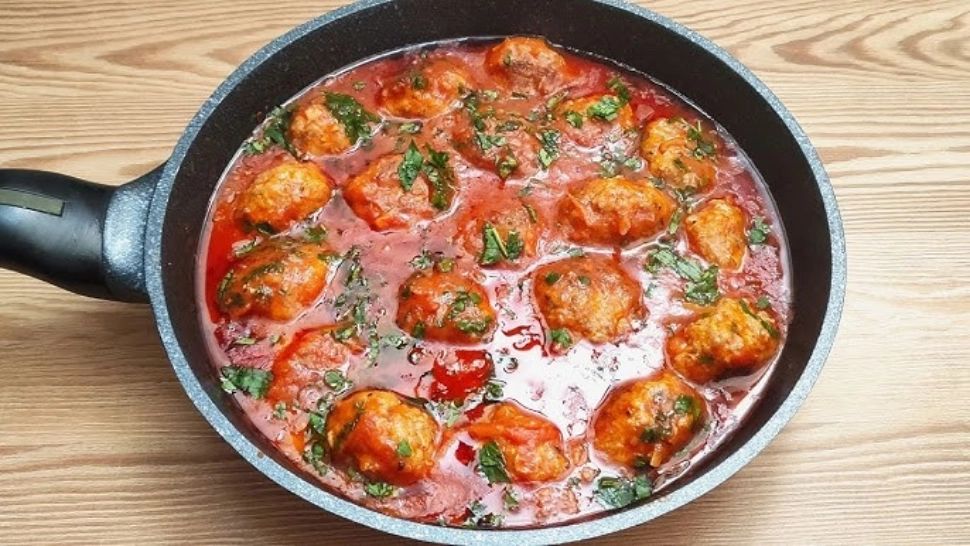 Secretul celui mai bun sos de roșii. Ce ingredient trebuie să adaugi pentru a obține un gust aparte