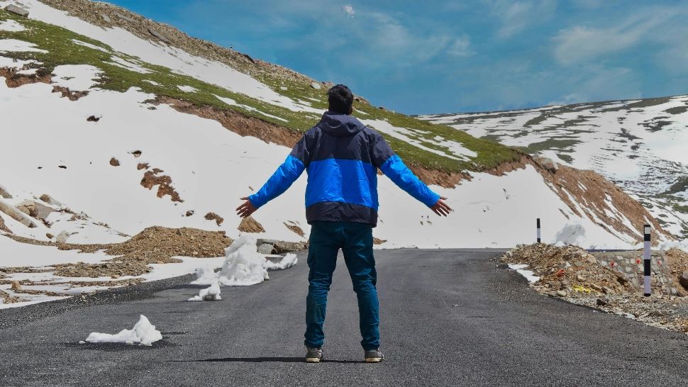 Horoscopul lunii decembrie 2025. Finaluri karmice și noi începuturi predestinate