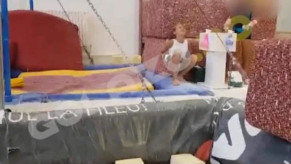 Imagini șocante: gimnasta Sabrina Voinea, abuzată de mama sa