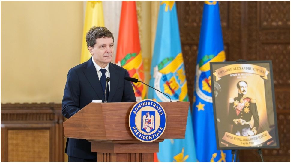 Cum și-a readus aminte Nicușor Dan de oamenii lui Cioloș. Cine sunt urmașii domnitorului elogiat de președinte 