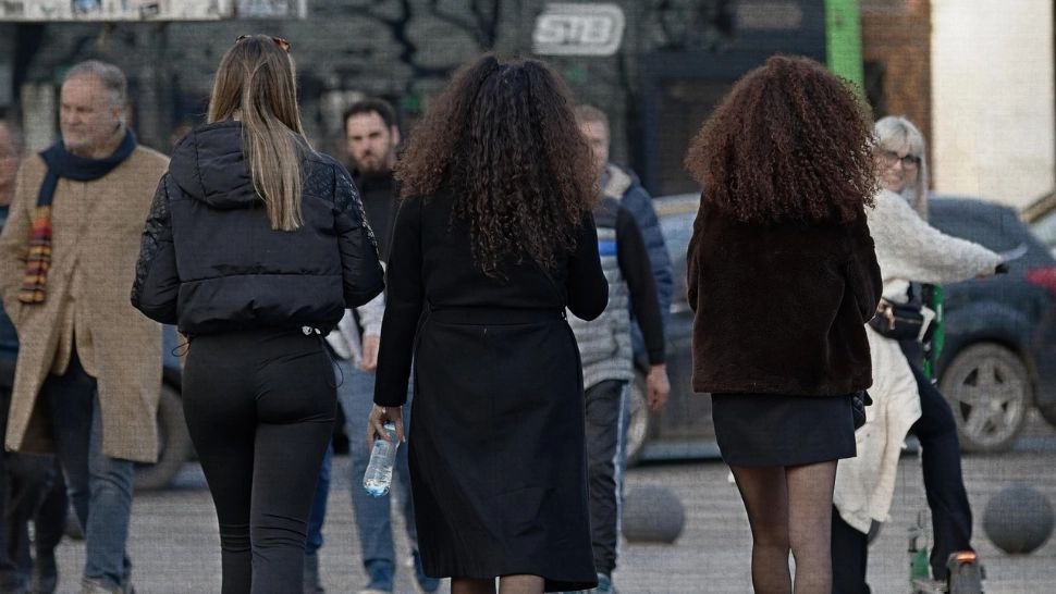 Lună decisivă pentru români: Guvernul stabilește salariul minim