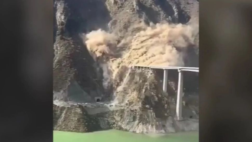 Un pod din China s-a prăbușit, la doar câteva luni după inaugurare