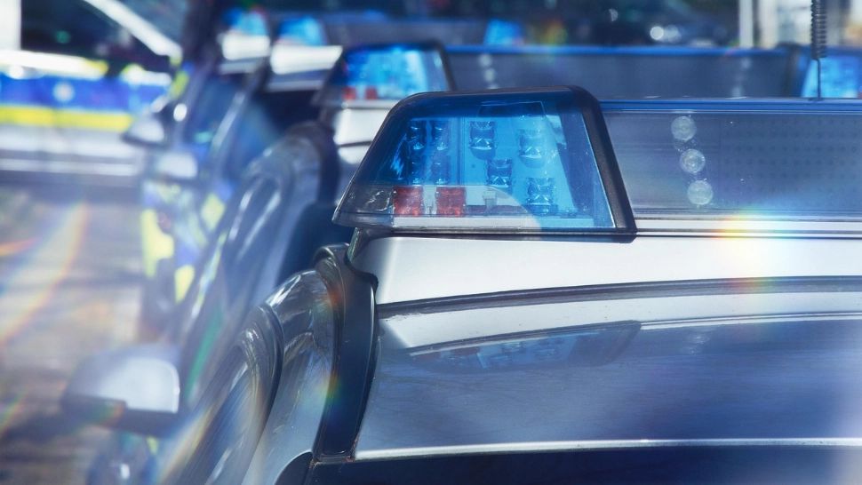 Crimă pe stradă. Un bărbat a fost ucis după ce a încercat să oprească un hoț care fura dintr-un magazin