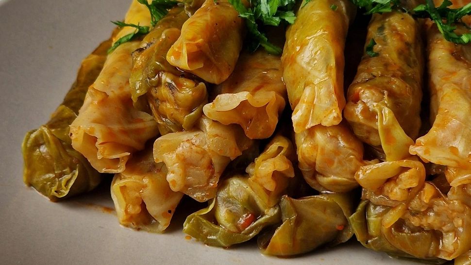 Sarmale de post. Cu ce poți înlocui carnea din preparat, pentru un gust cu totul aparte