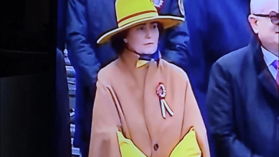 Judecătoarea Scântei, pata galbenă de la parada de 1 decembrie. Ținuta excentrică care a sfidat protocolul