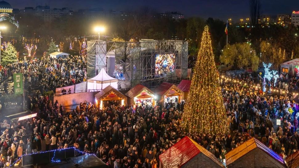 Cum petrec românii a doua zi de Crăciun. Prețurile au explodat la târgurile din Capitală