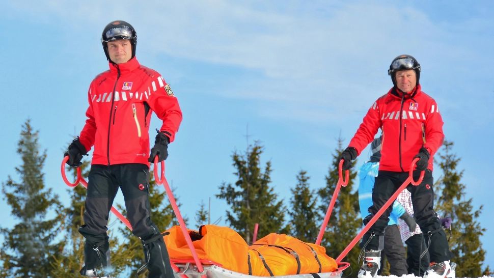 7 turiști au ajuns la spital, iar unul a murit, după ce s-au aventurat pe munte, în ultimele 24 de ore. Avertisment Salvamont