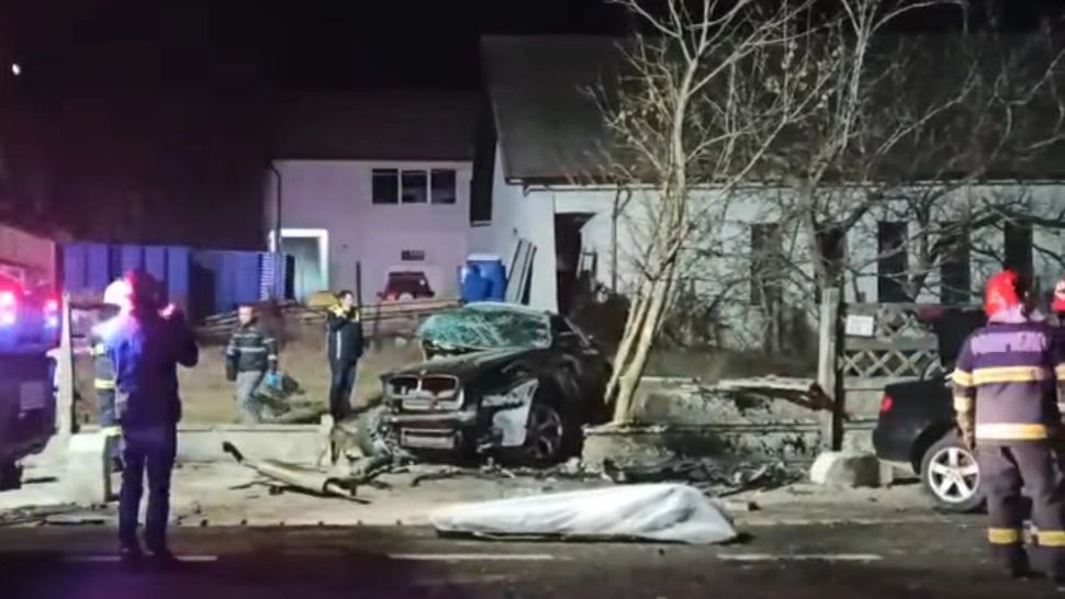Tragedie rutieră în a doua zi de Crăciun! 2 oameni au murit într-un accident petrecut în Bistrița-Năsăud. Momentul impactului, surprins pe camere – VIDEO