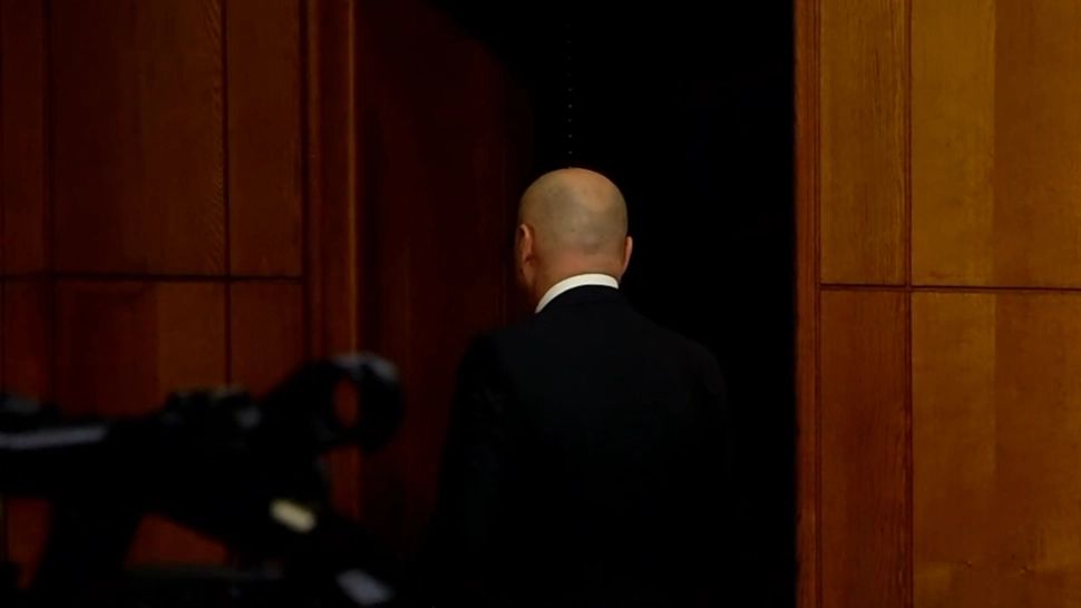 Tupeu incredibil! Bolojan fuge de explicații și la final de an: românii rămân împovărați de măsurile luate