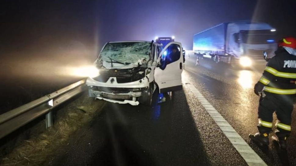 Planul Roșu, activat după un accident extrem de grav pe autostrada A1: 12 persoane implicate, dintre care 4 au fost transportate la spital FOTO