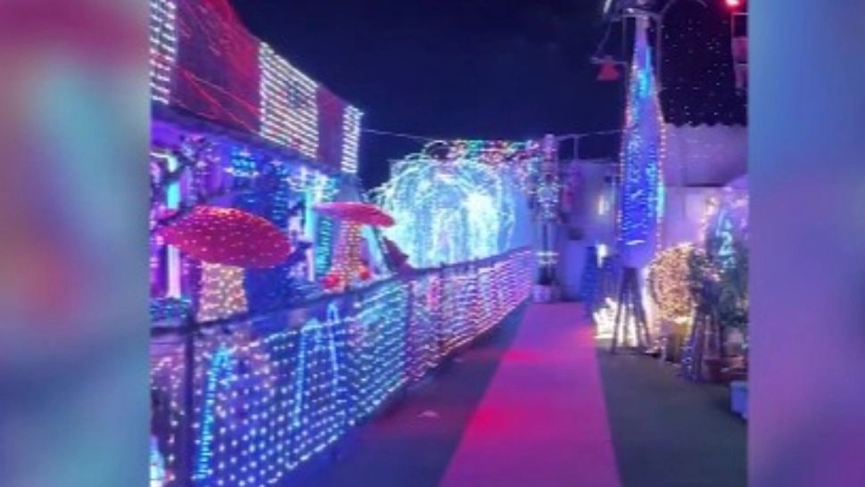 Casa cu 250.000 de luminițe, atracție națională în Belgia. Un bărbat și-a făcut târg în propria curte