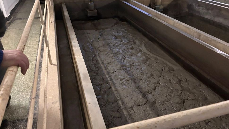 Criza apei din județul Prahova. Cum arată „apa potabilă” din orașul Câmpina FOTO