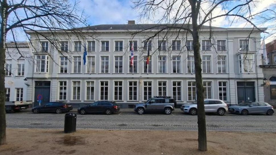 Descinderi la instituții europene în cadrul unei anchete privind posibile fraude în pregătirea diplomaților UE