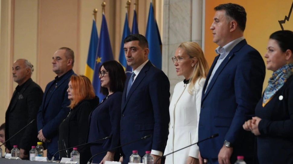 AUR lansează ofensiva totală împotriva lui Bolojan. Patrioții au pregătit o moțiune de cenzură și 3 moțiuni simple